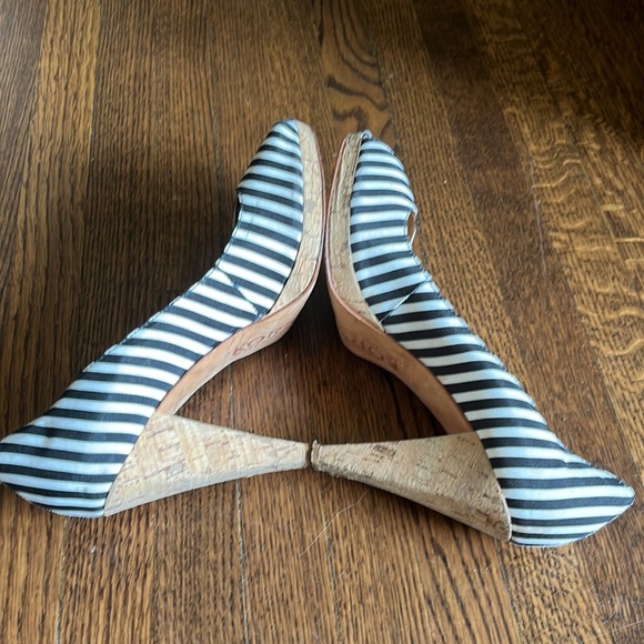 Michael Kors Open Toe Black and White Slip On Heels - Picture 4 of 7